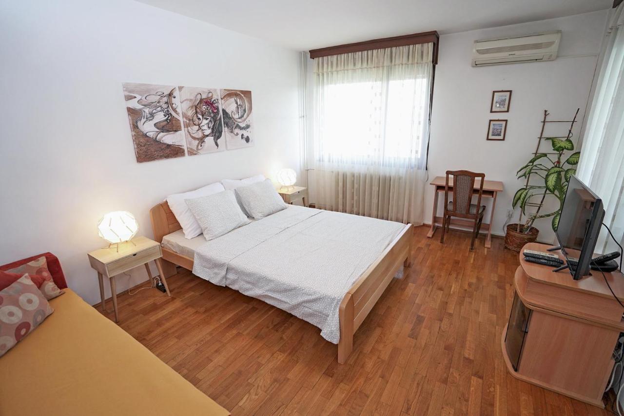 Apartment Nena Beograd Bagian luar foto